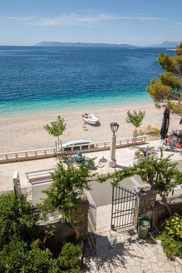 Beach Front Apartment Podgora Exterior photo